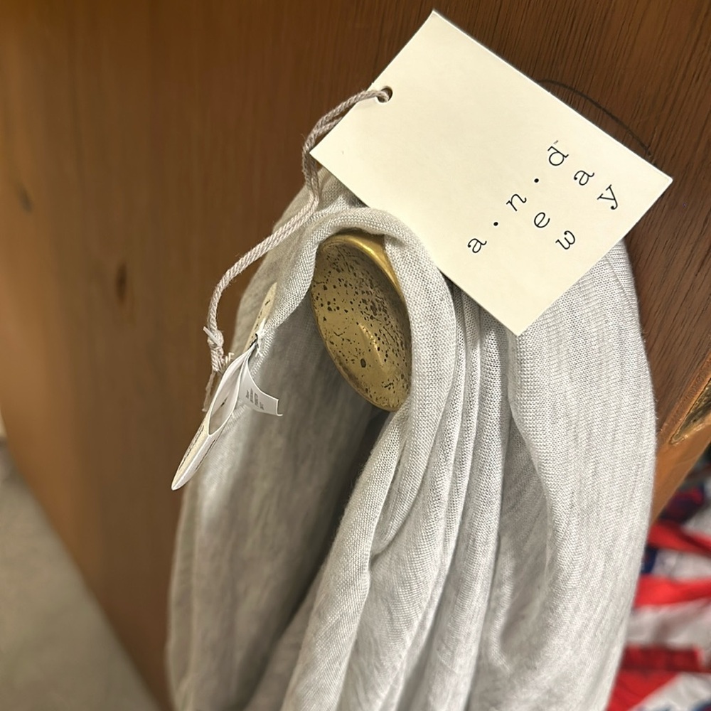 NWT summer grey scarf